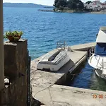 Jakov With Boat Mooring Apartment Zaboric