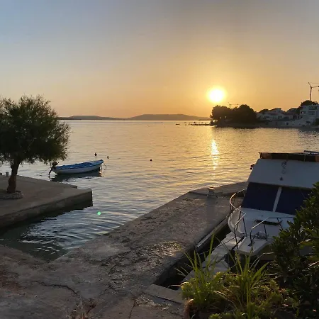 Apartman Jakov With Boat Mooring Zaboric