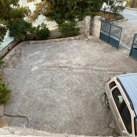 Apartman Jakov With Boat Mooring