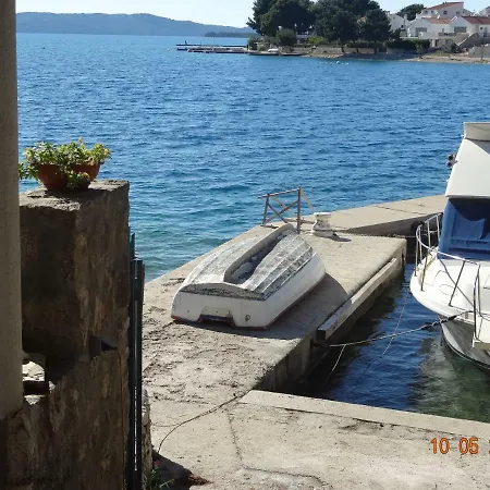 Jakov With Boat Mooring Apartment Zaboric