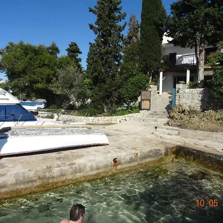 Apartment Jakov With Boat Mooring