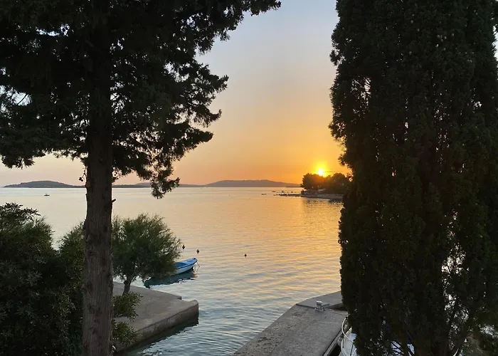 Jakov With Boat Mooring * Zaboric